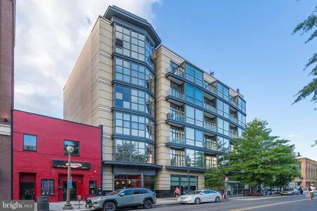 $1,395,000 | 1413 P Street Northwest, Unit 203, Washington, DC 20005