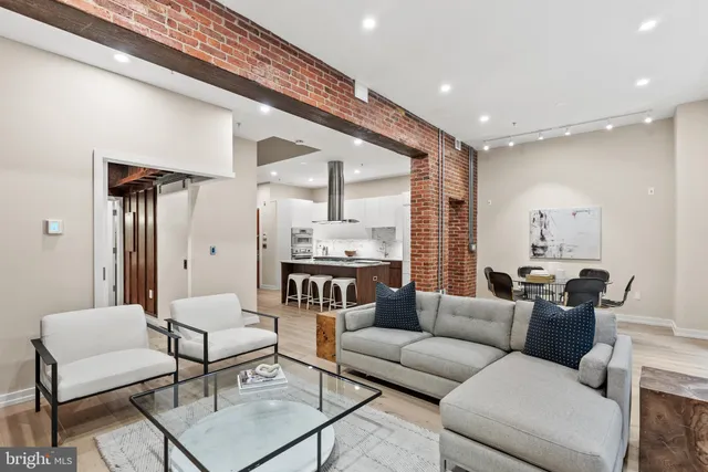 $1,395,000 | 1413 P Street Northwest, Unit 203, Washington, DC 20005