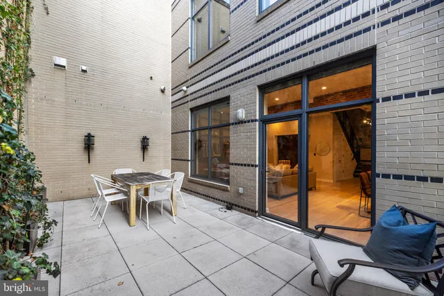 $1,395,000 | 1413 P Street Northwest, Unit 203, Washington, DC 20005