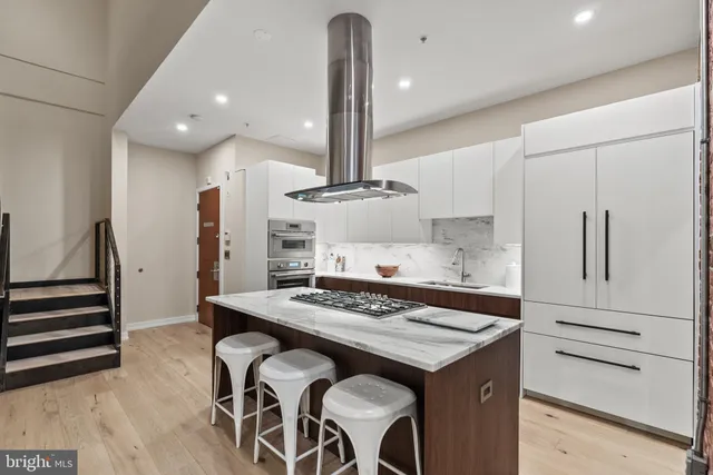 $1,395,000 | 1413 P Street Northwest, Unit 203, Washington, DC 20005