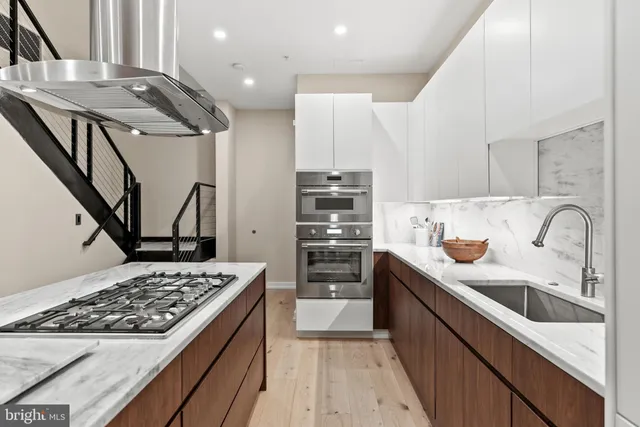 $1,395,000 | 1413 P Street Northwest, Unit 203, Washington, DC 20005