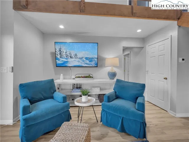 $540,000 | 104 Skiway Lane, Beech Mountain, NC 28604