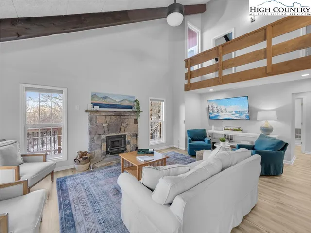 $540,000 | 104 Skiway Lane, Beech Mountain, NC 28604