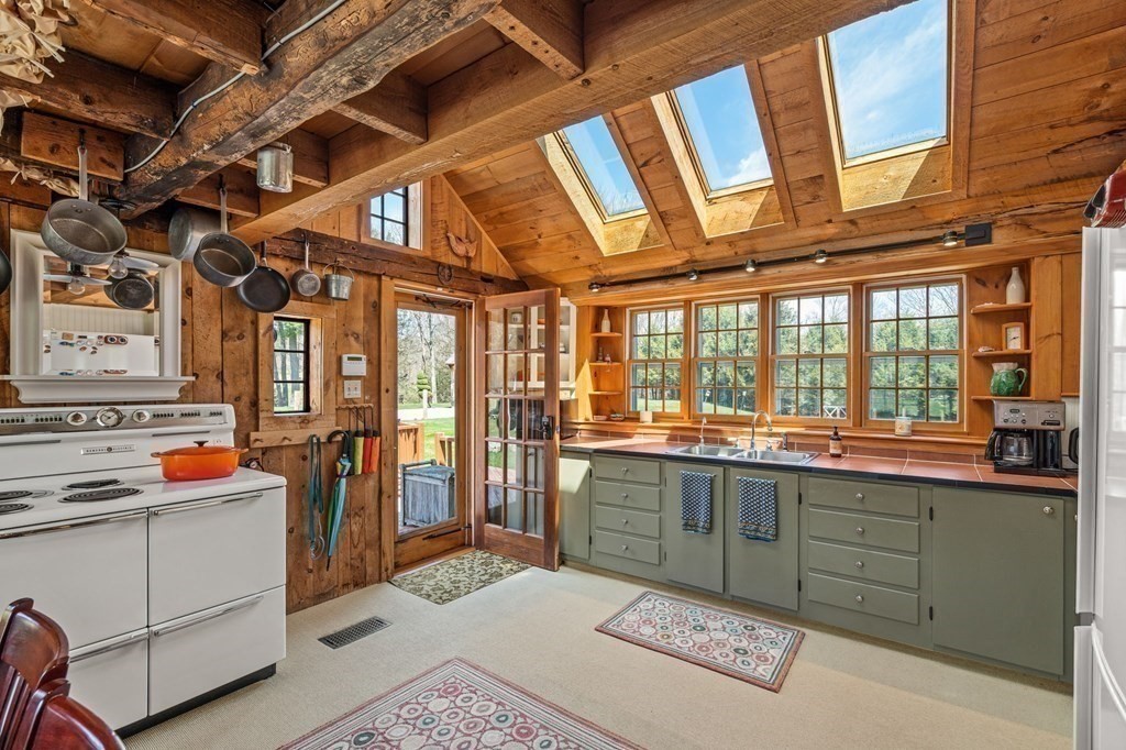 10 Forristall Road Ashburnham, MA 01430 - Photo 6 of 42