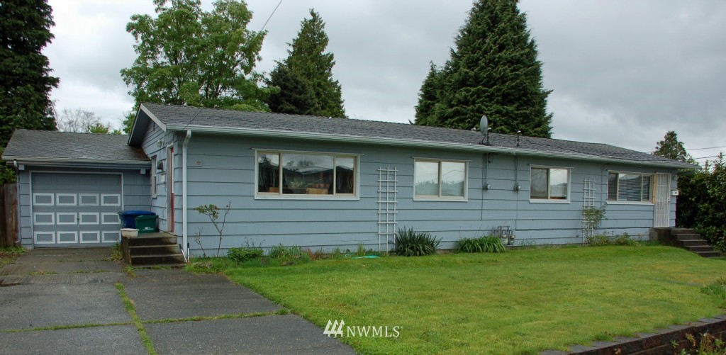 2813-2815 Northeast 8th Street Renton, WA 98056 - Photo 1 of 1 Gallery Image 1