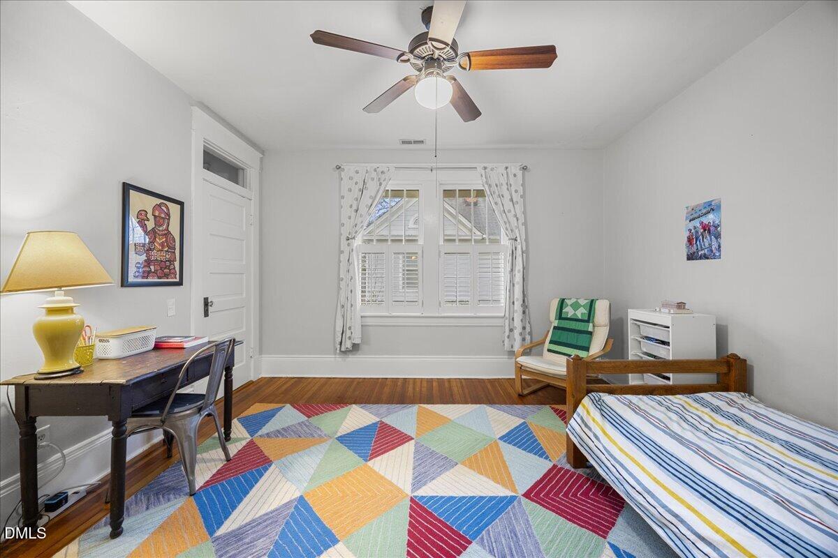 509 Cleveland Street Raleigh, NC 27605 - Photo 23 of 34 36-2A1A9565