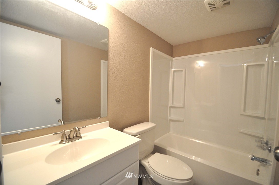 19333 Denmark Street Southwest Rochester, WA 98579 - Photo 14 of 24