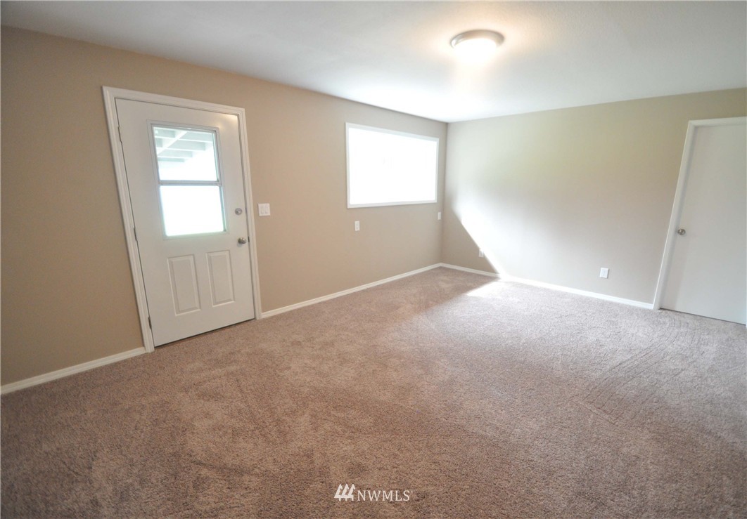 19333 Denmark Street Southwest Rochester, WA 98579 - Photo 8 of 24