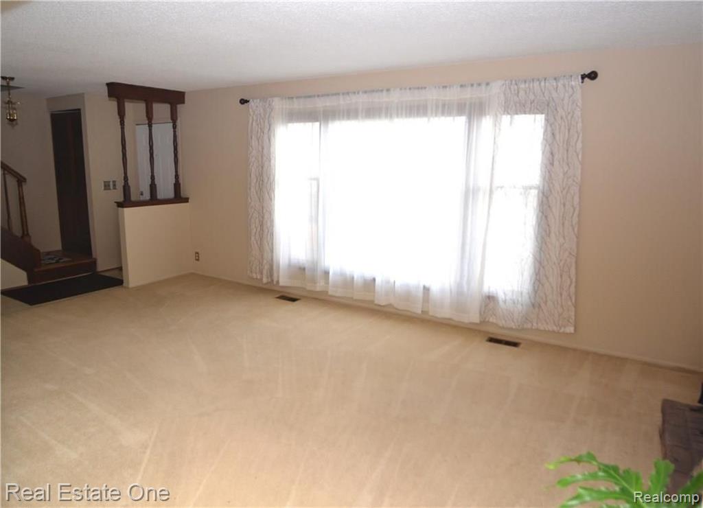 35245 West 13 Mile Road Farmington Hills, MI 48331 - Photo 3 of 22