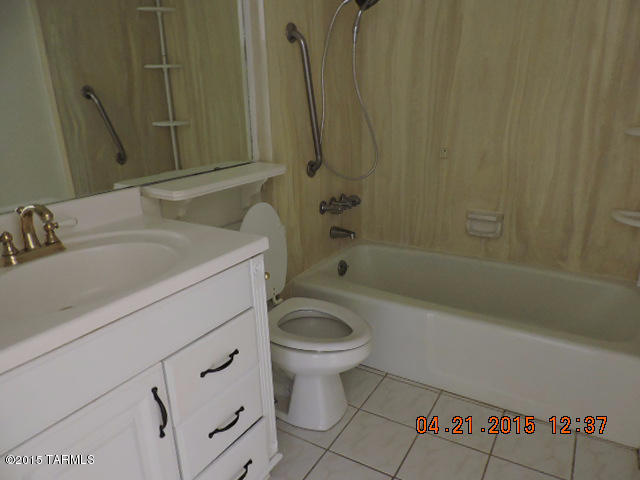 1034 Vía Terrado Tucson, AZ 85710 - Photo 7 of 8