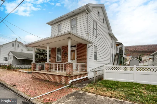 $139,900 | 304 North 2nd Street, Lykens, PA 17048