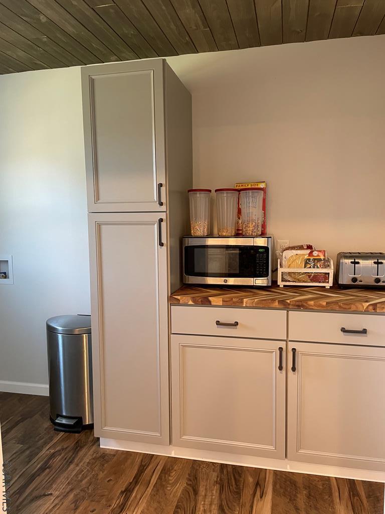 200 Ridgeview Drive Salix, PA 15952 - Photo 10 of 28 Gallery Image 10