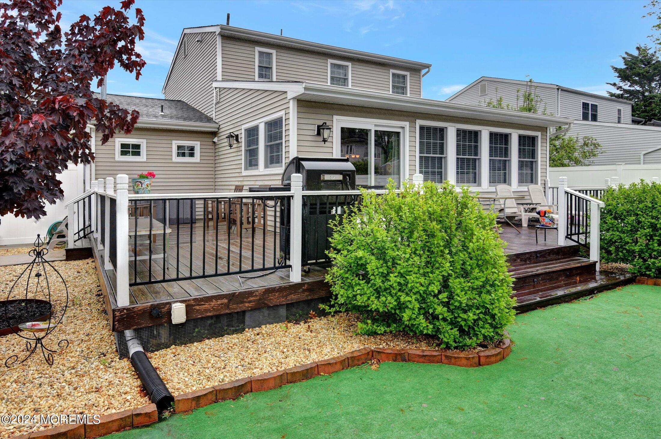 2103 Dorothy Road Toms River, NJ 08753 - Photo 34 of 35 34-Rear View
