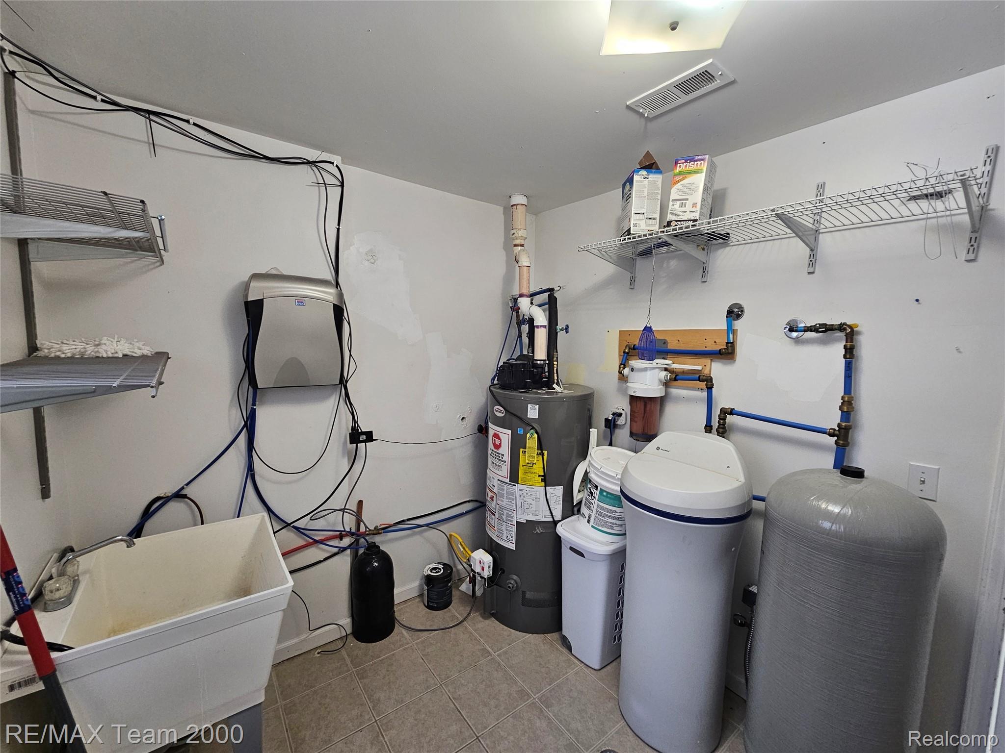 2780 Denton Road Canton, MI 48188 - Photo 22 of 33 UTILITY ROOM