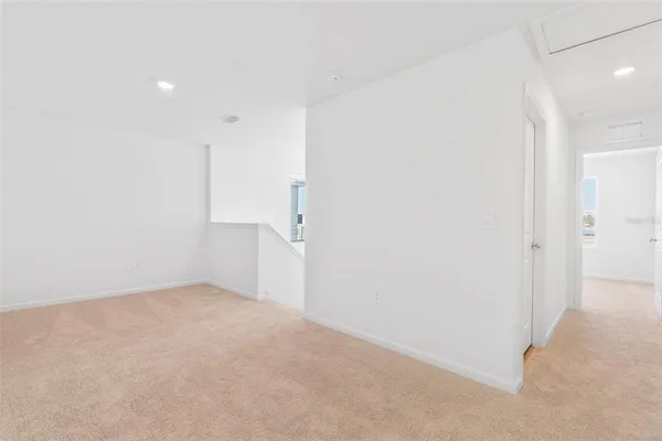 an empty room with a empty space