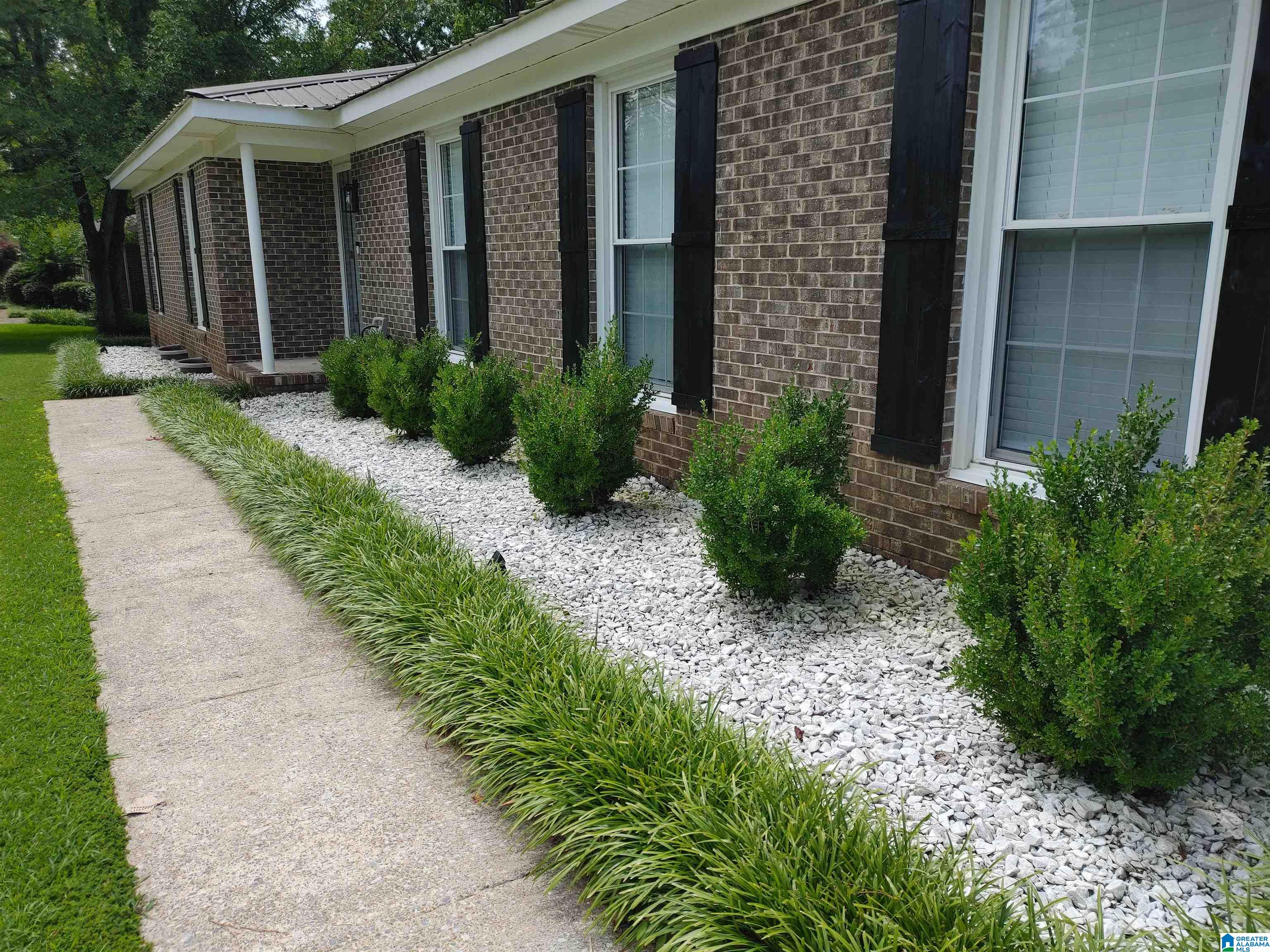 525 Country Club Road Sylacauga, AL 35150 - Photo 2 of 20
