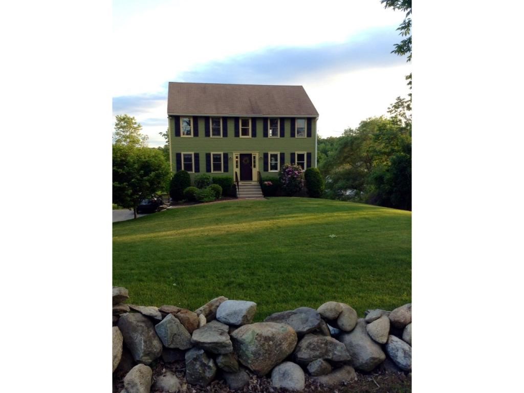 81 English Range Road Derry, NH 03038 - Photo 3 of 33