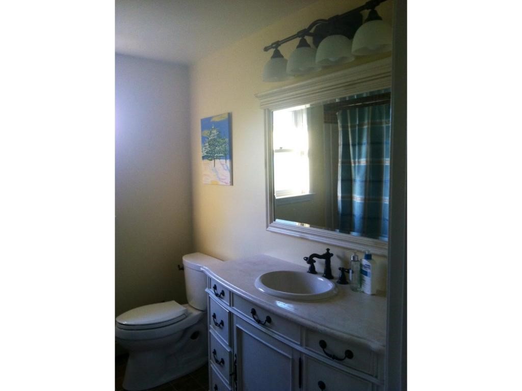 81 English Range Road Derry, NH 03038 - Photo 10 of 33