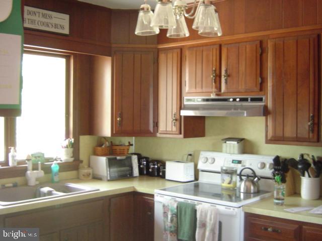 1901 Rockvale Road Lancaster, PA 17602 - Photo 2 of 13 Gallery Image 2