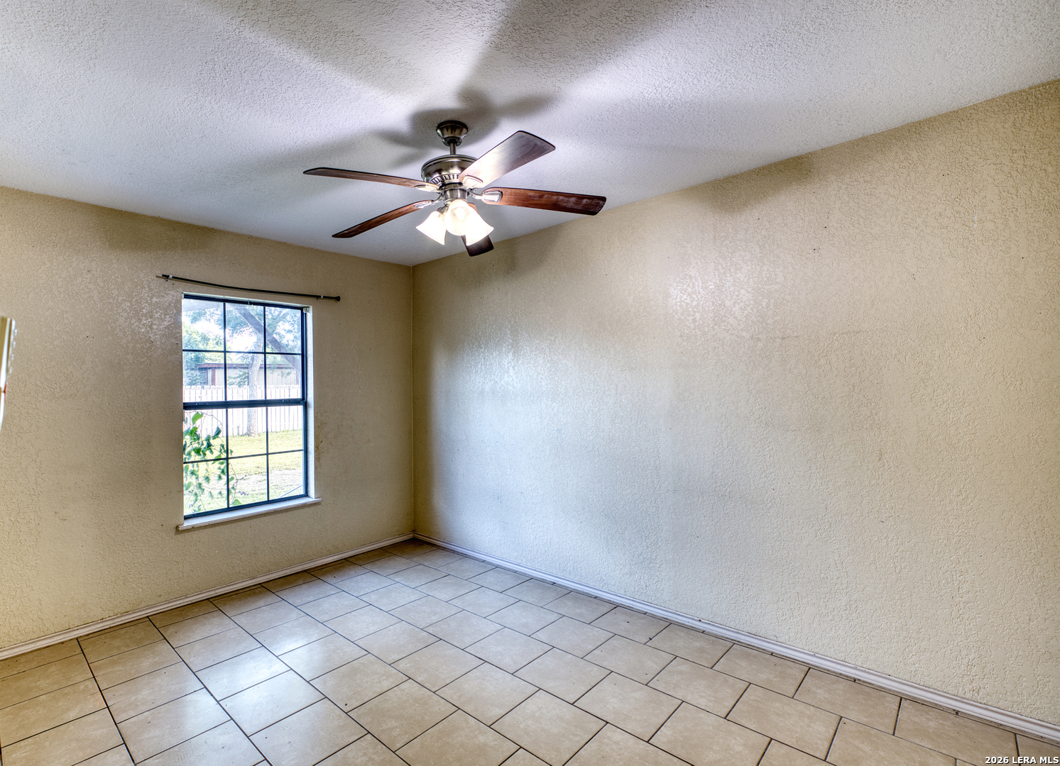1231 North High Street Uvalde, TX 78801 - Photo 13 of 28