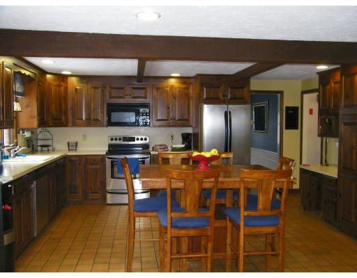 8 Rev Thomas Hooker Road Westborough, MA 01581 - Photo 3 of 26 Gallery Image 3