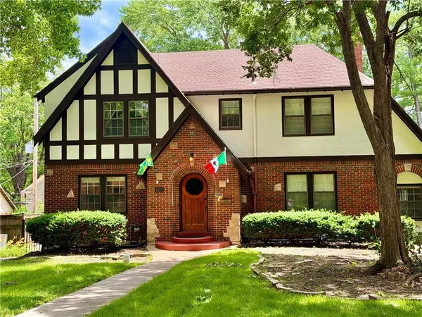 $675,000 | 6215 McGee Street, Kansas City, MO 64113