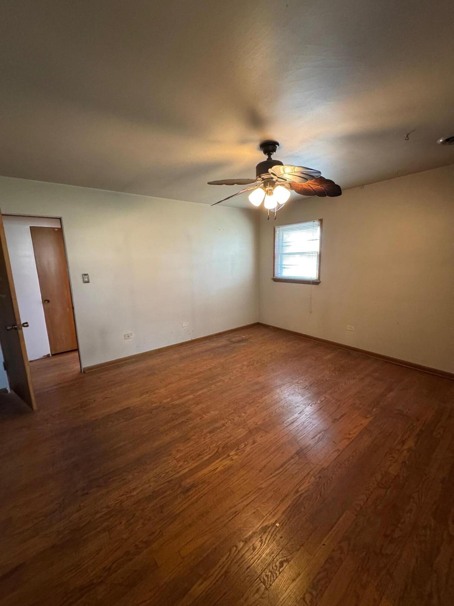 1328 Ridgeway Avenue Munster, IN 46321 - Photo 18 of 22 1500x2000