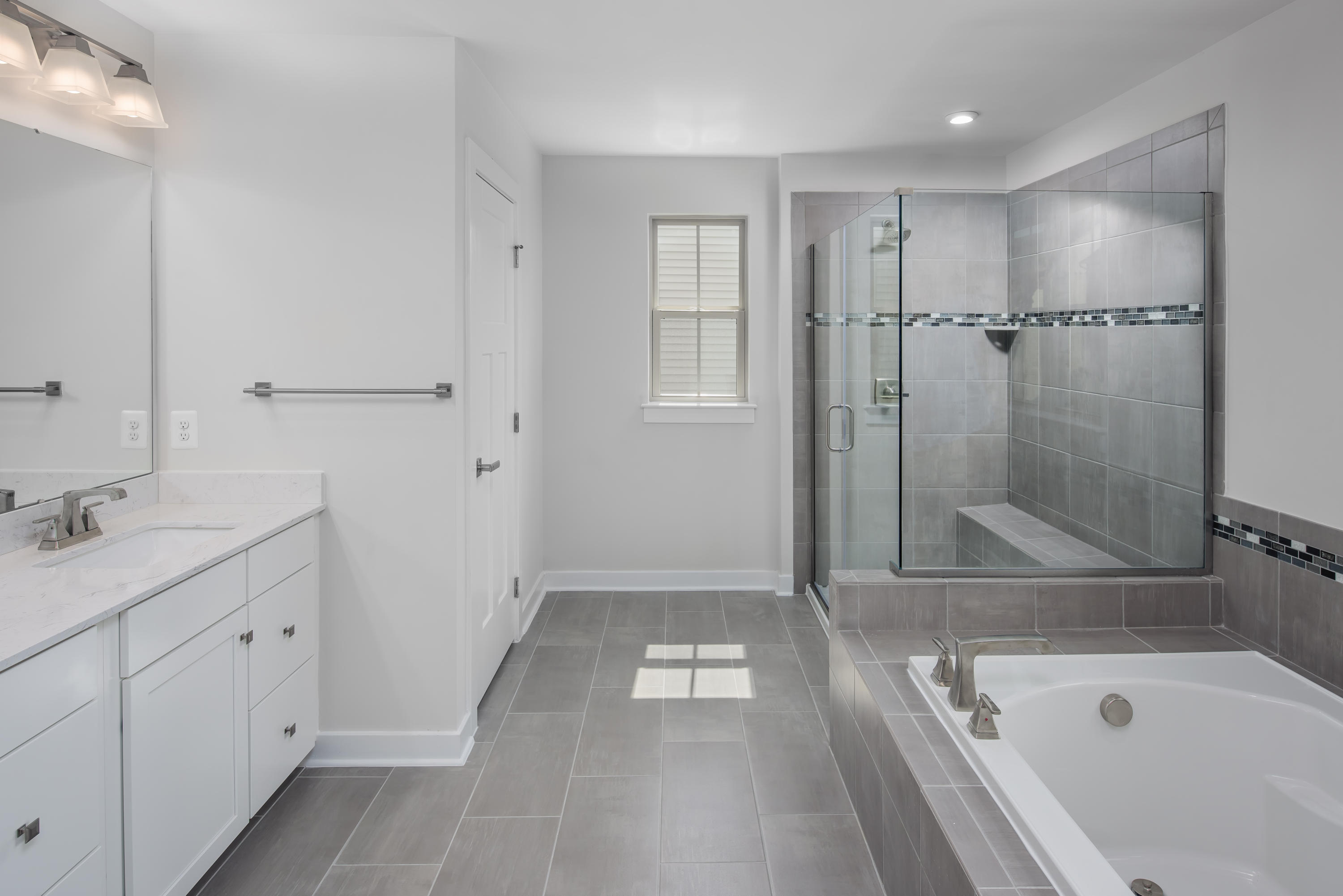 108 Whitetail Road Summerville, SC 29483 - Photo 4 of 13 York bathroom