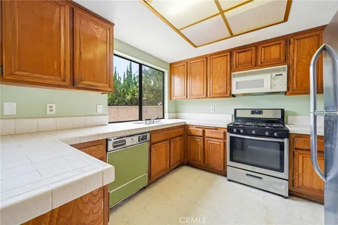 $1,099,000 | 13628 Avenida Espana, La Mirada, CA 90638