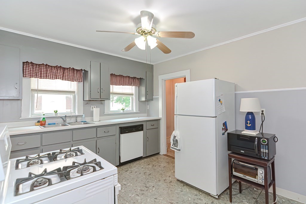 49-51 Reed Avenue Everett, MA 02149 - Photo 21 of 27 Gallery Image 21