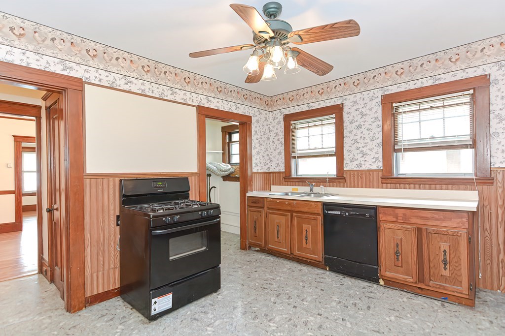 49-51 Reed Avenue Everett, MA 02149 - Photo 7 of 27 Gallery Image 7