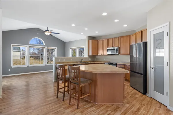 $519,900 | 770 Meadowview Lane, Johnson Creek, WI 53038