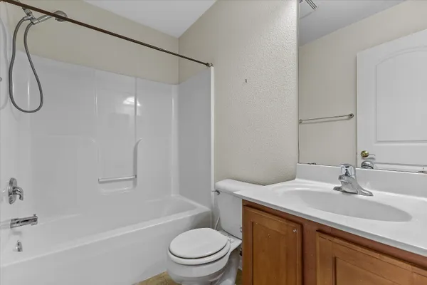 $519,900 | 770 Meadowview Lane, Johnson Creek, WI 53038