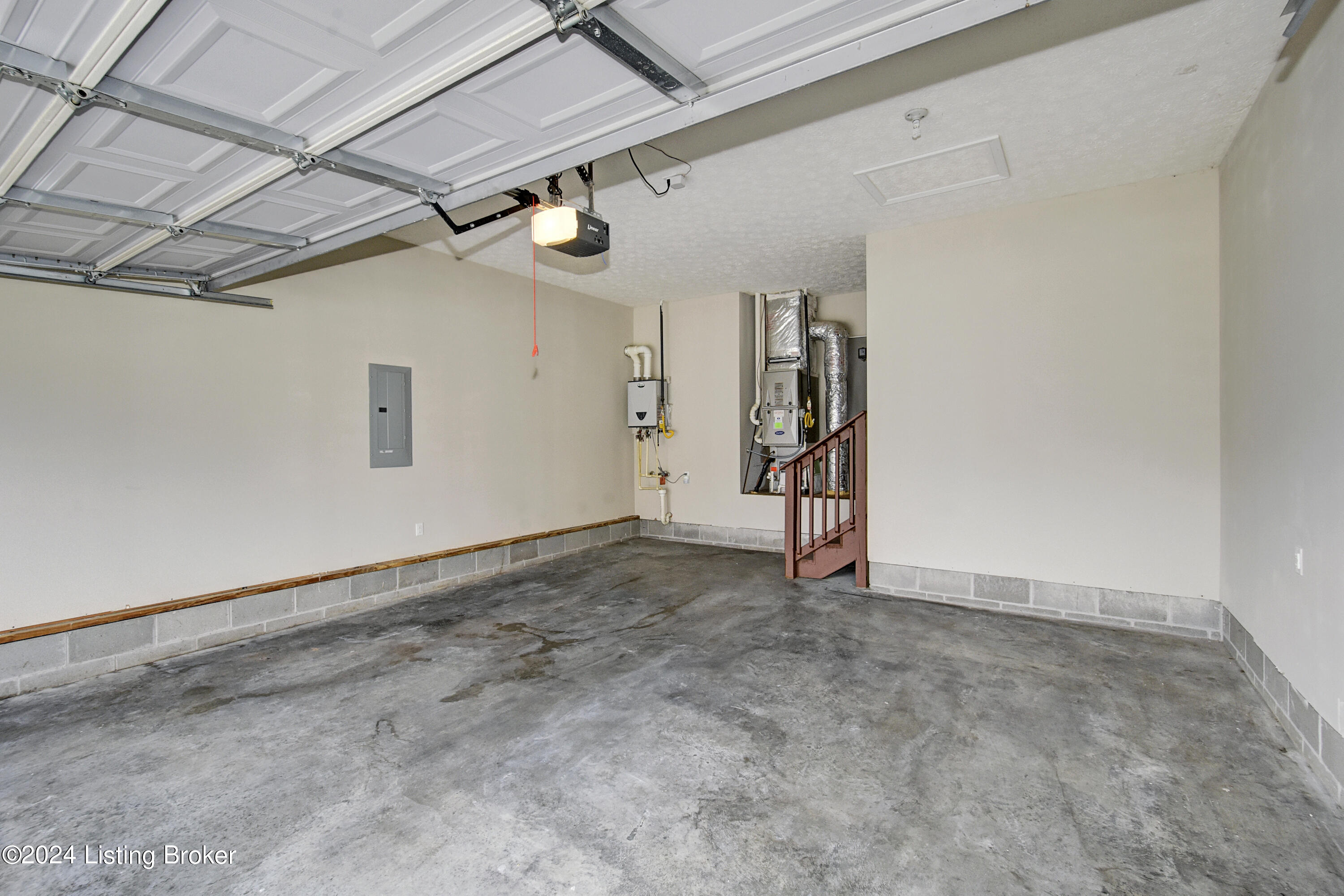9554 Brooks Bend Road Louisville, KY 40258 - Photo 30 of 37 2-Car Garage is ready for you to Use!