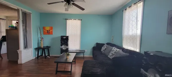 $150,000 | 211 South Meridian Street, Washington, IN 47501