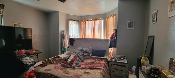 $150,000 | 211 South Meridian Street, Washington, IN 47501