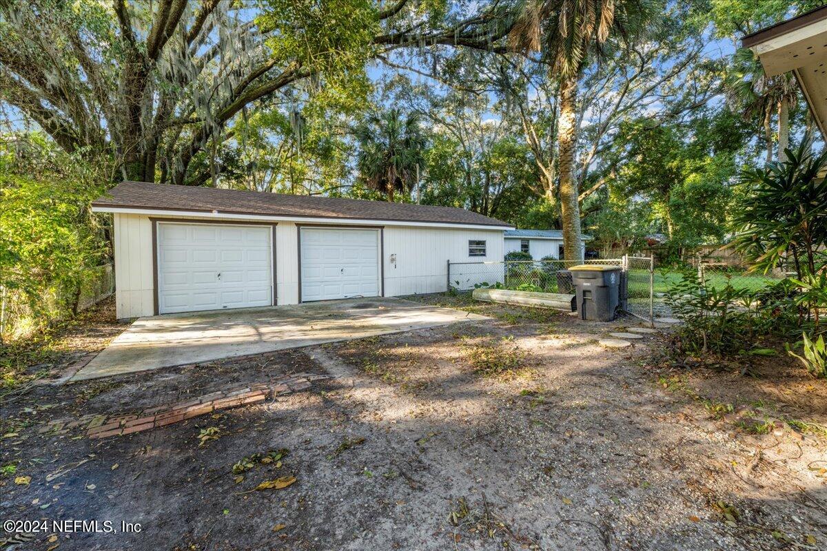 6554 Ortolan Avenue Jacksonville, FL 32216 - Photo 4 of 30