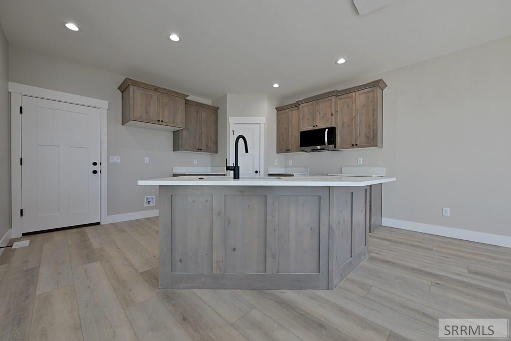 527 Fieldstone Avenue Rigby, ID 83442 - Photo 3 of 15 Kitchen