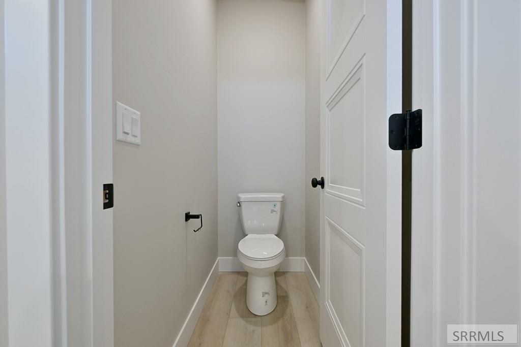 527 Fieldstone Avenue Rigby, ID 83442 - Photo 7 of 15 Primary Ensuite