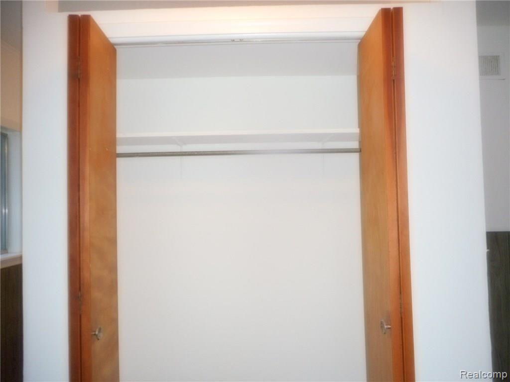 10250 Pardee Road Taylor, MI 48180 - Photo 39 of 58 DOUBLE CLOSET/LAUNDRY RM