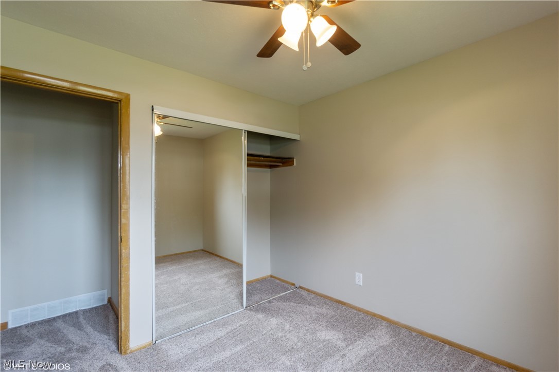 30112 Vineyard Road Willowick, OH 44095 - Photo 22 of 23