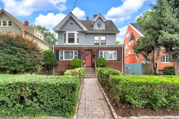 $2,800 | 558 Argyle Avenue, Unit 2, Orange, NJ 07050