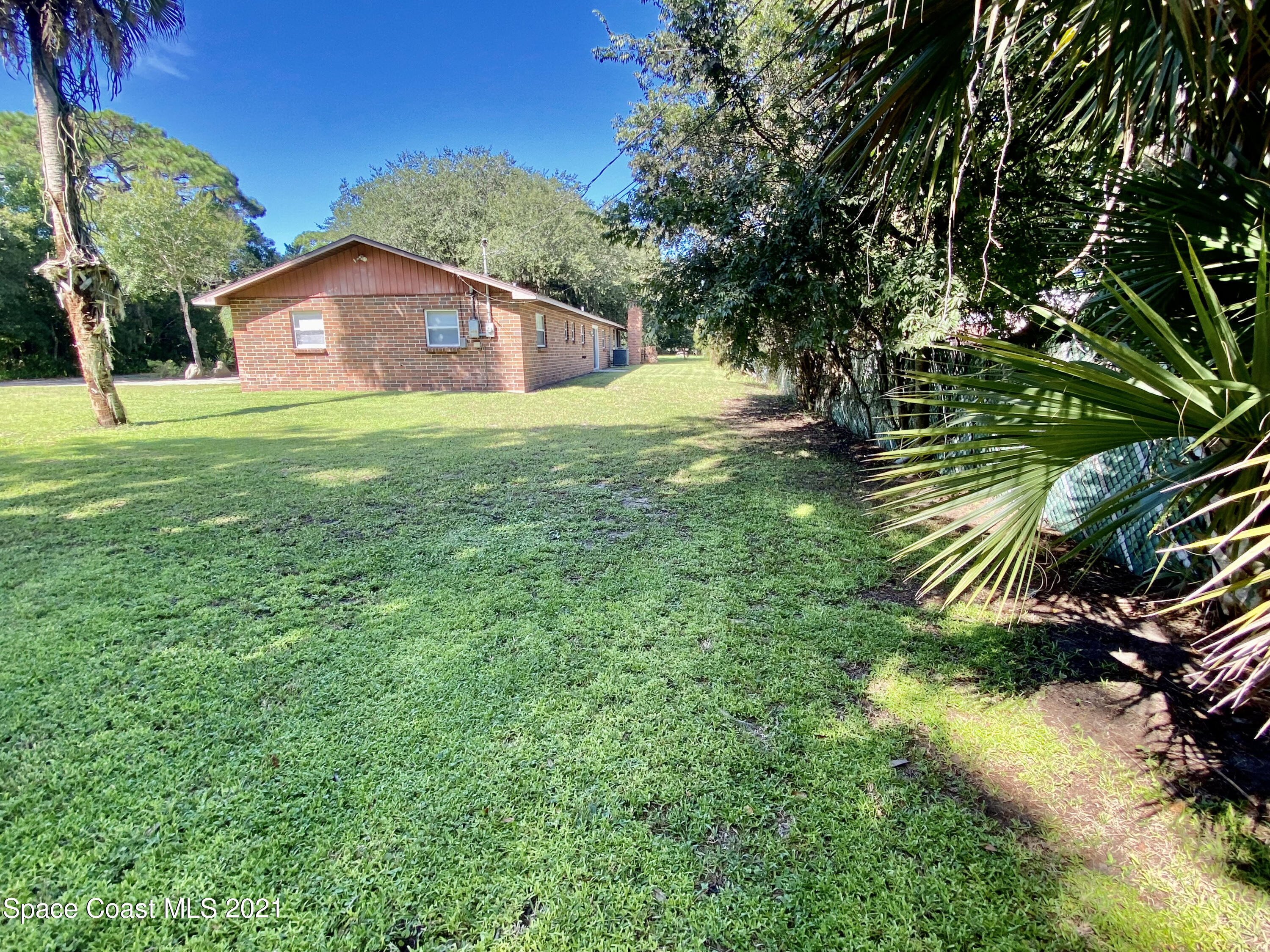 768 Buffalo Road Titusville, FL 32796 - Photo 6 of 34 C7F0D2C3-46DB-4FB1-B9A1-95073ACB3079