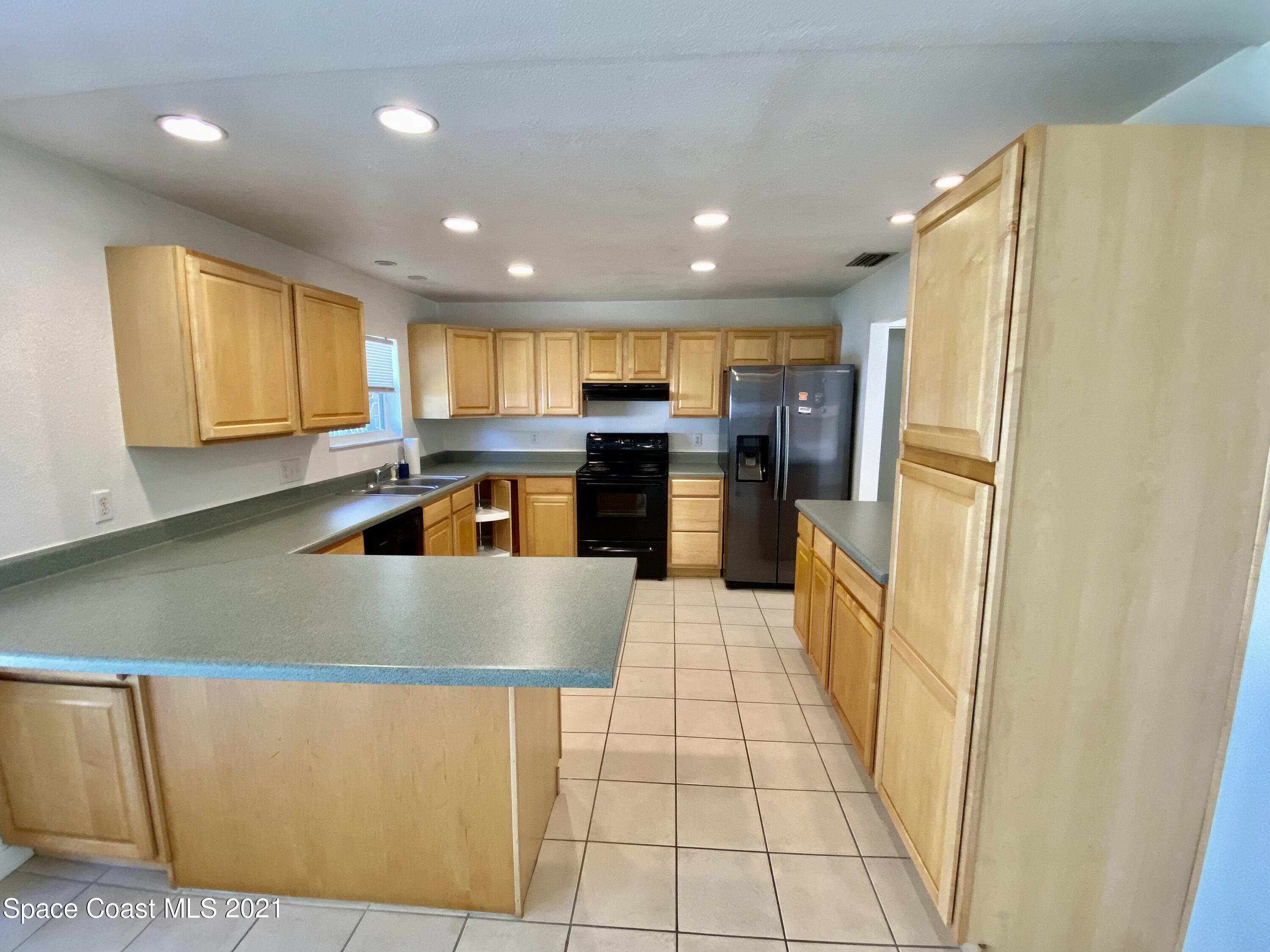 768 Buffalo Road Titusville, FL 32796 - Photo 7 of 34 843F3B7C-A60A-4712-91EF-1B1A8319A849