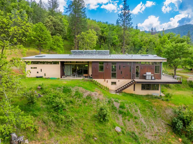 $1,378,000 | 6691 Reading Creek Road, Douglas City, CA 96024