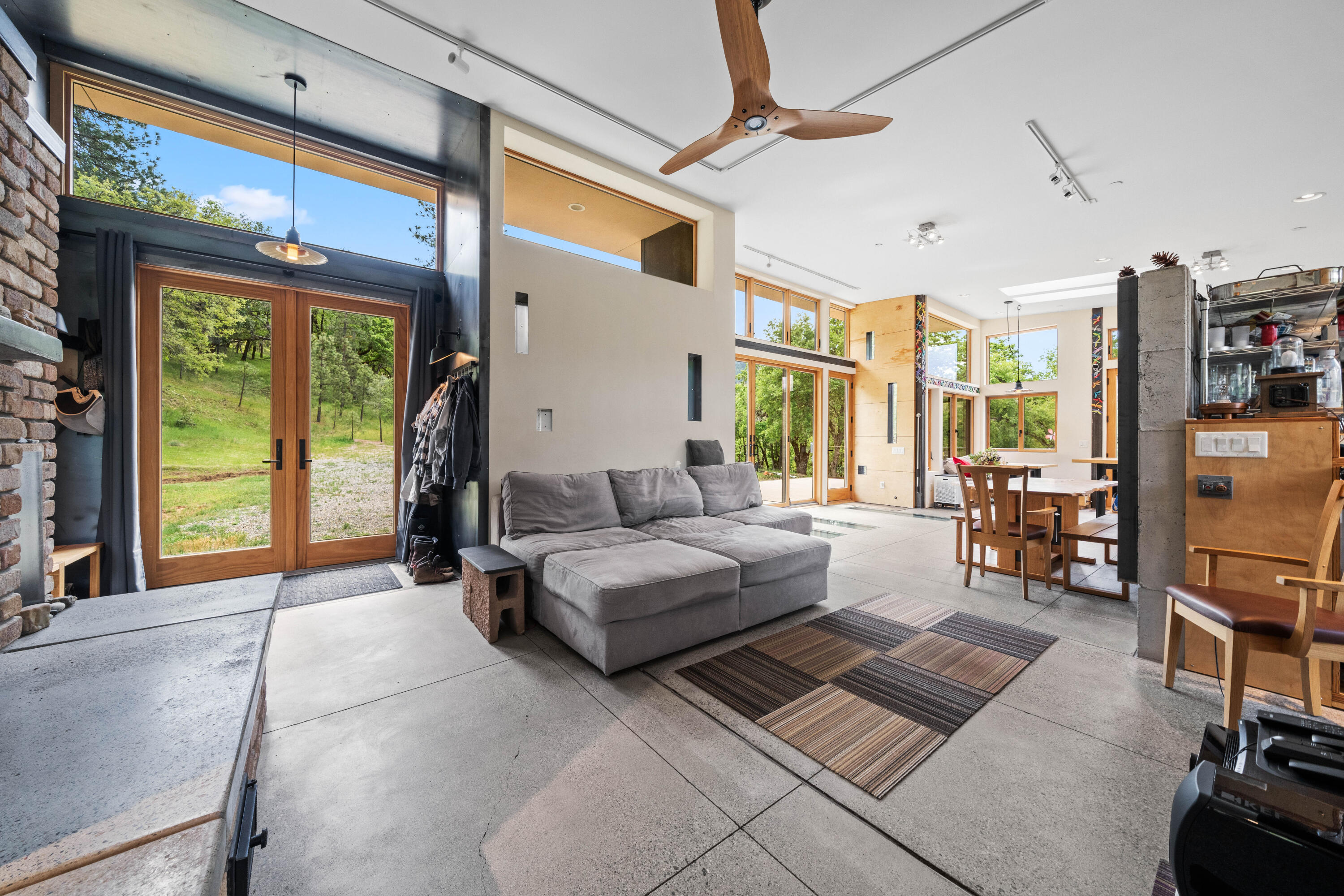 6691 Reading Creek Road Douglas City, CA 96024 - Photo 11 of 125 a living room with furniture and a flat screen tv