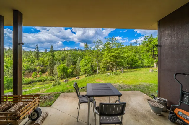 $1,378,000 | 6691 Reading Creek Road, Douglas City, CA 96024