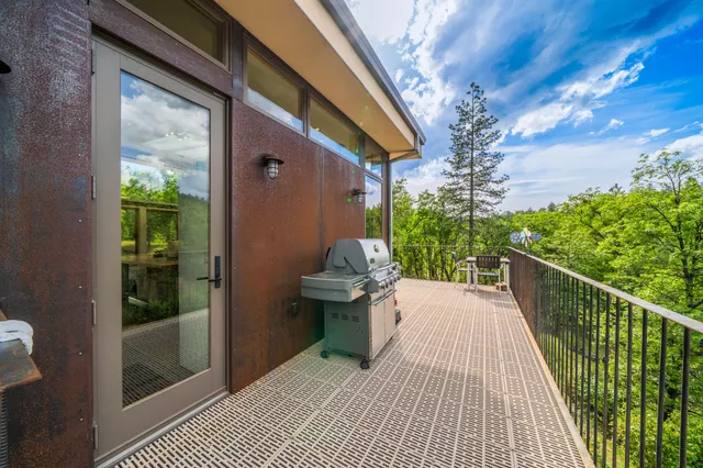 $1,378,000 | 6691 Reading Creek Road, Douglas City, CA 96024