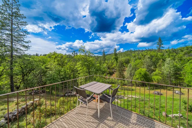 $1,378,000 | 6691 Reading Creek Road, Douglas City, CA 96024