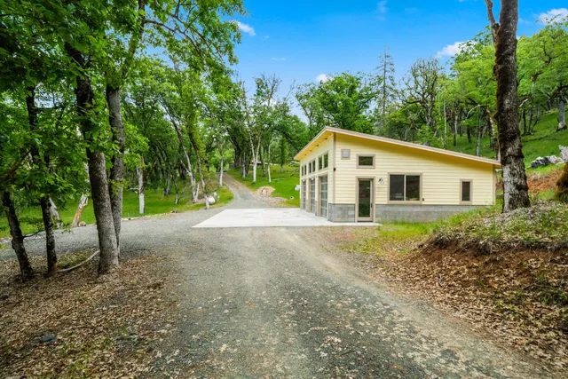 $1,378,000 | 6691 Reading Creek Road, Douglas City, CA 96024